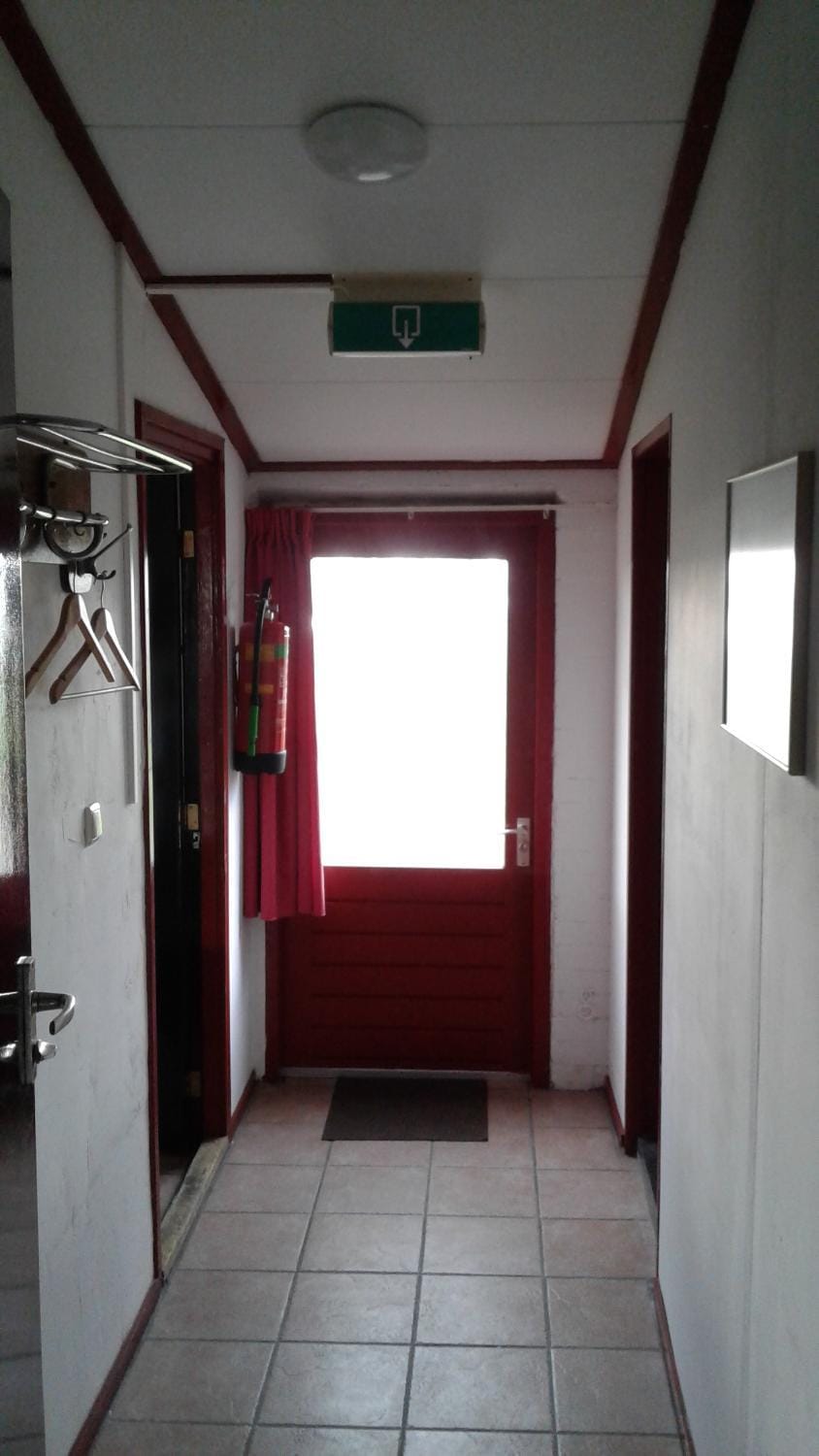 Facade/entrance, Area and facilities