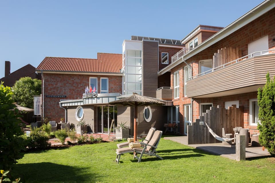 Property building, Garden