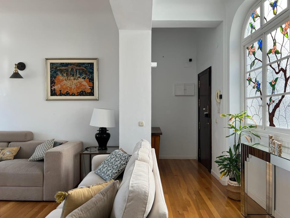 Living room, Lobby or reception
