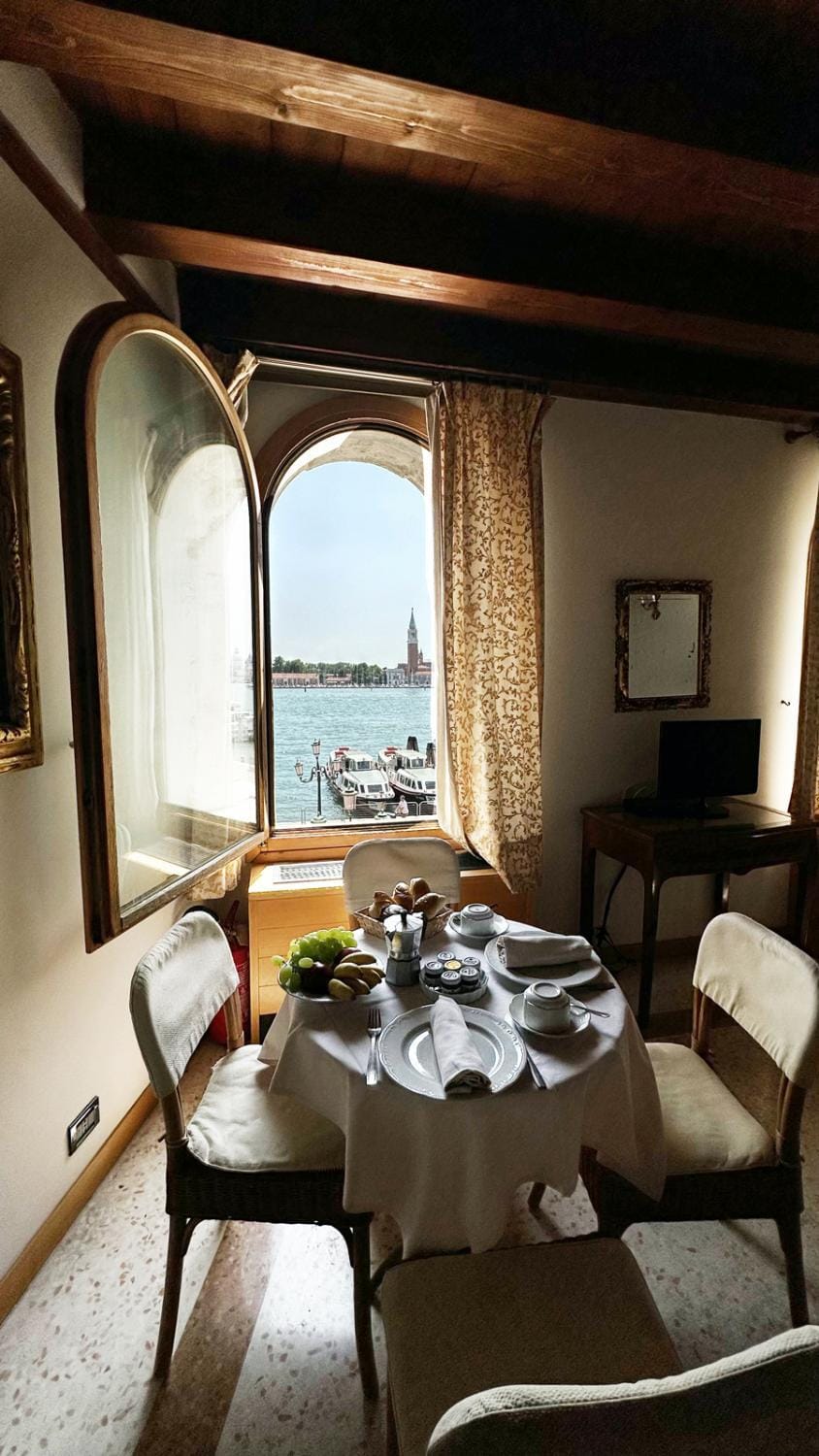 Dining area, Sea view