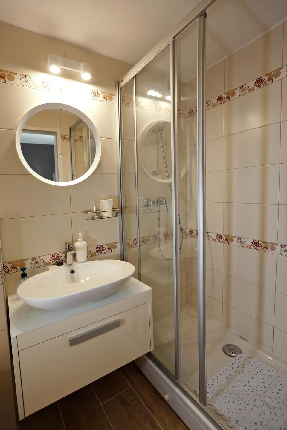 Shower, Bathroom