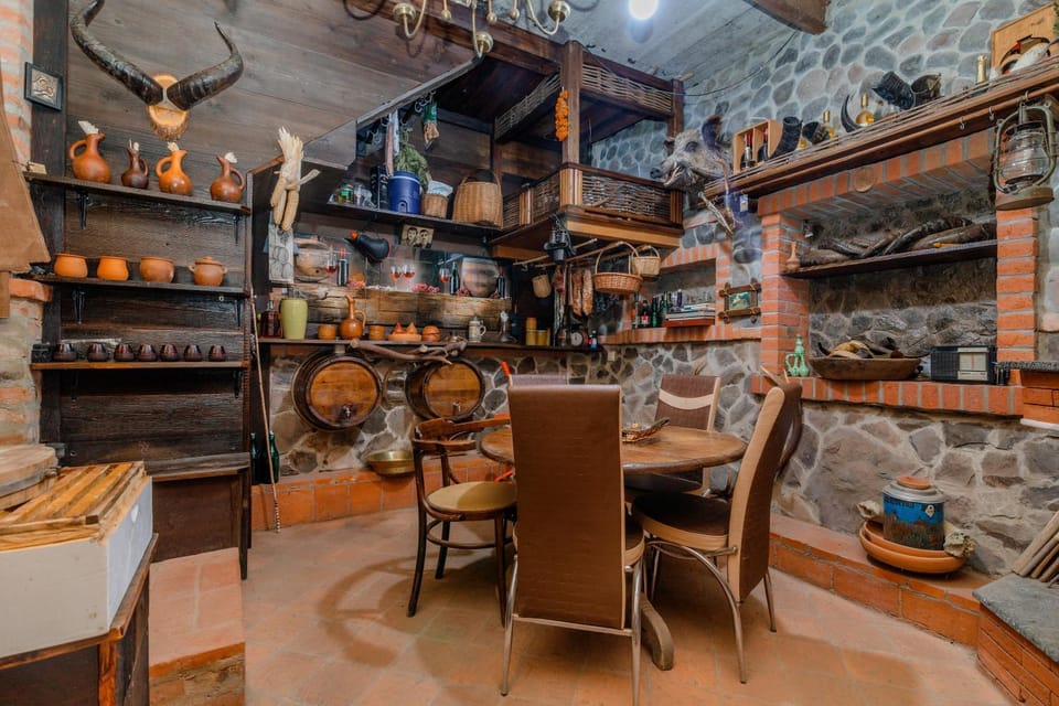 Restaurant/places to eat, BBQ facilities