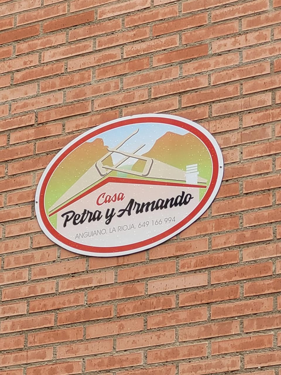 Casa Petra y Armando House in La Rioja