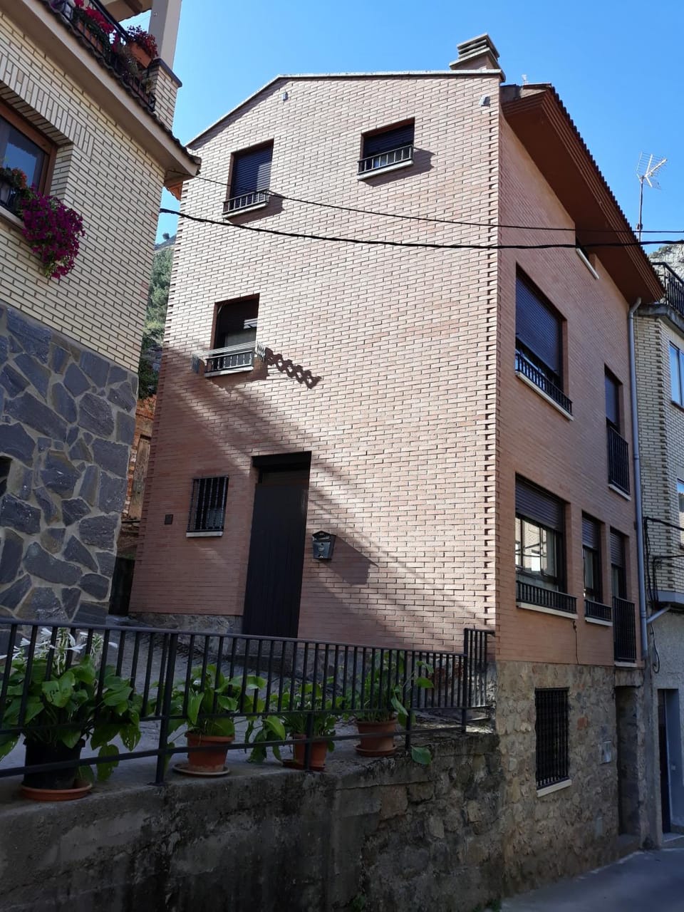 Property building, Street view