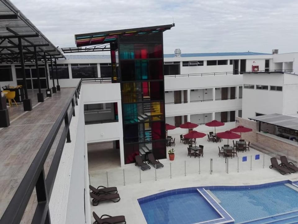 Pool view, Swimming pool