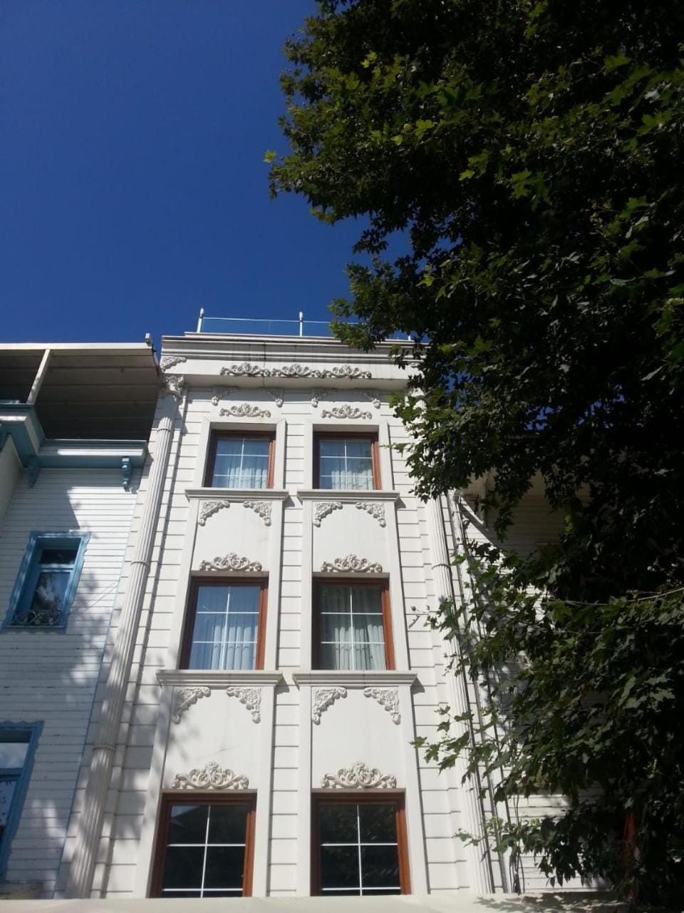 Property building, Day