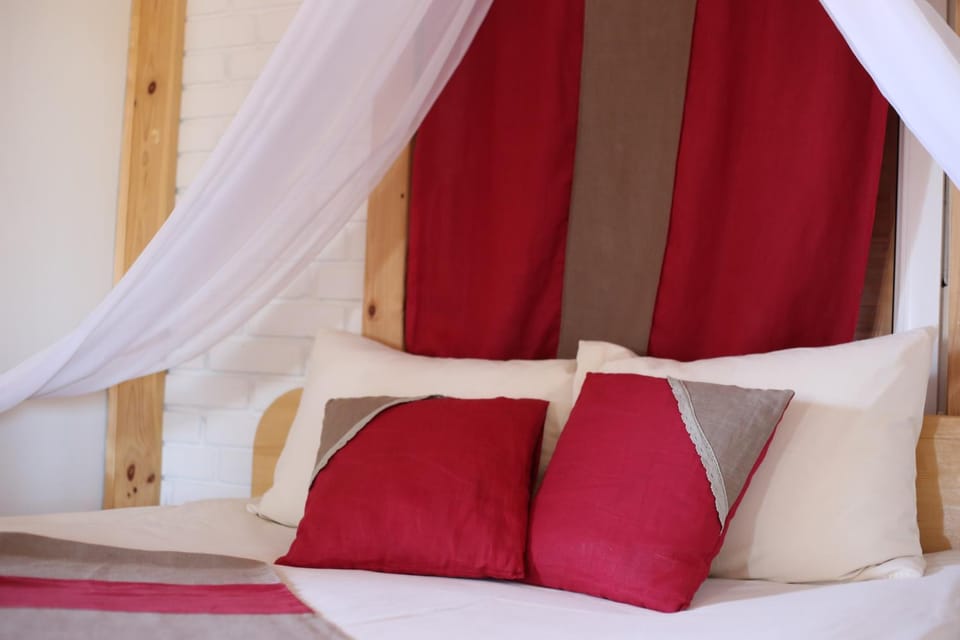 Photo of the whole room, Decorative detail, Bedroom