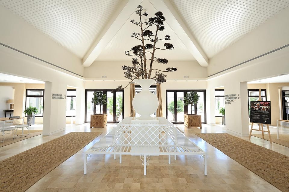 Lobby or reception, On site