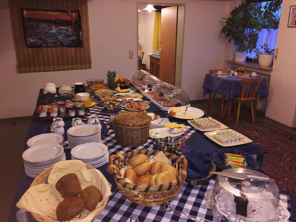 Hotel-Restaurant Hellmann Hostel in Nuremberg