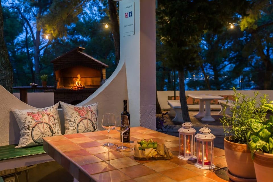 Night, BBQ facilities, Garden