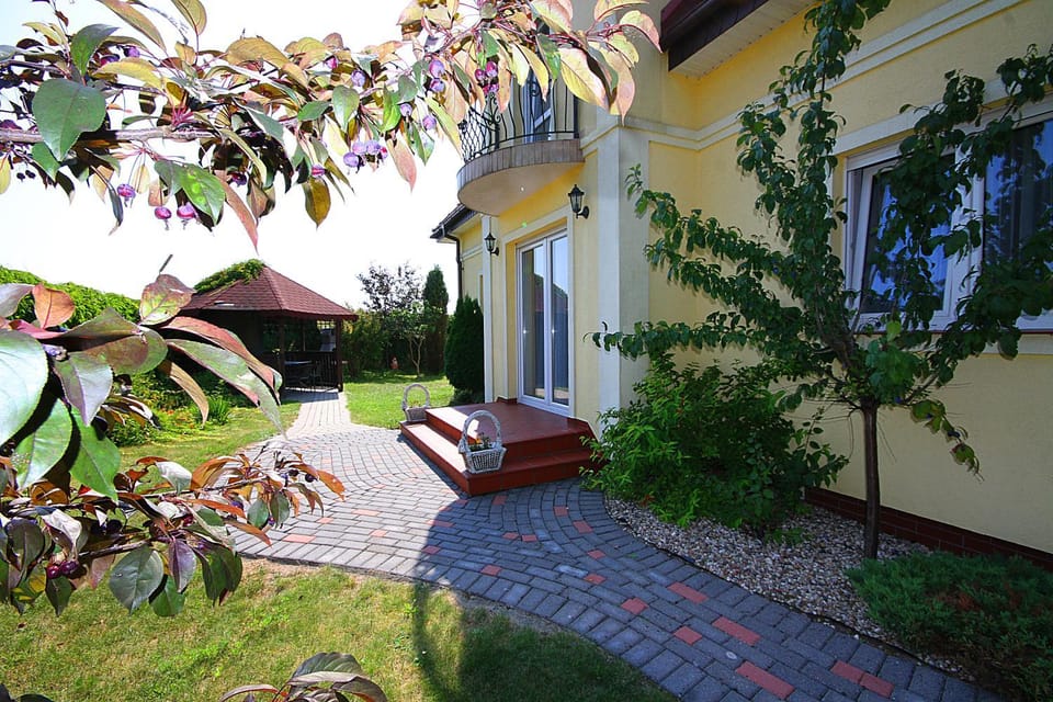 Property building, Garden