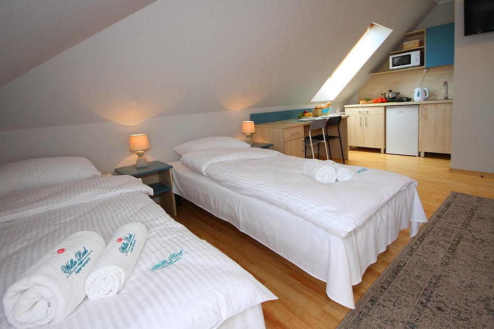 Bed, Photo of the whole room