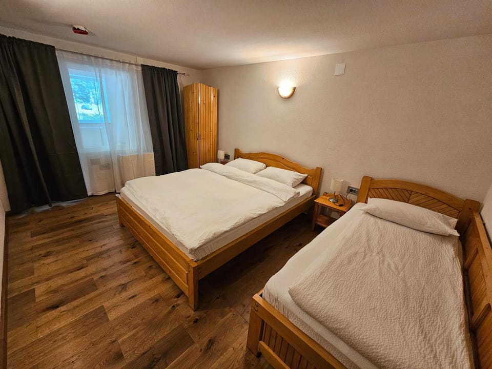 Bed, Bedroom, wardrobe