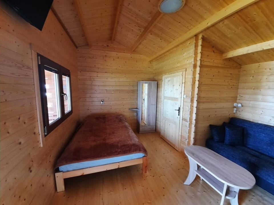 DOMKIwJASTRZEBIEJ Nature lodge in Pomeranian Voivodeship