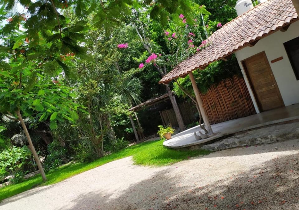 Off site, Garden, Parking