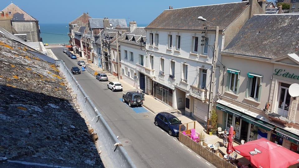 City view, Landmark view, Sea view, Street view