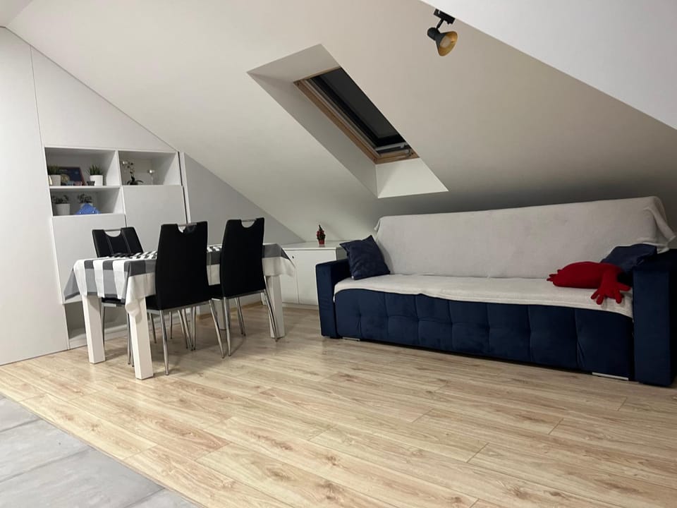 Klimatyzowany Apartament Paris Apartment in Poland