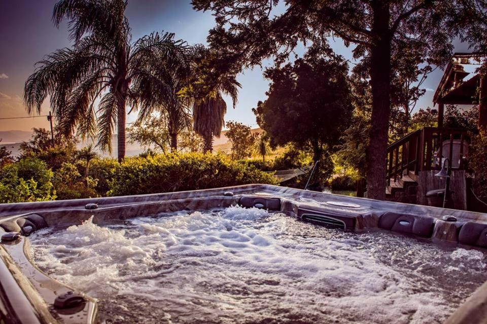 Hot Spring Bath, Hot Tub