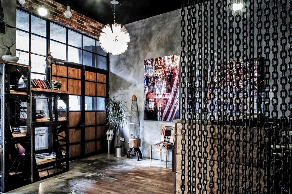 Lobby or reception, Lounge or bar, Decorative detail, On site