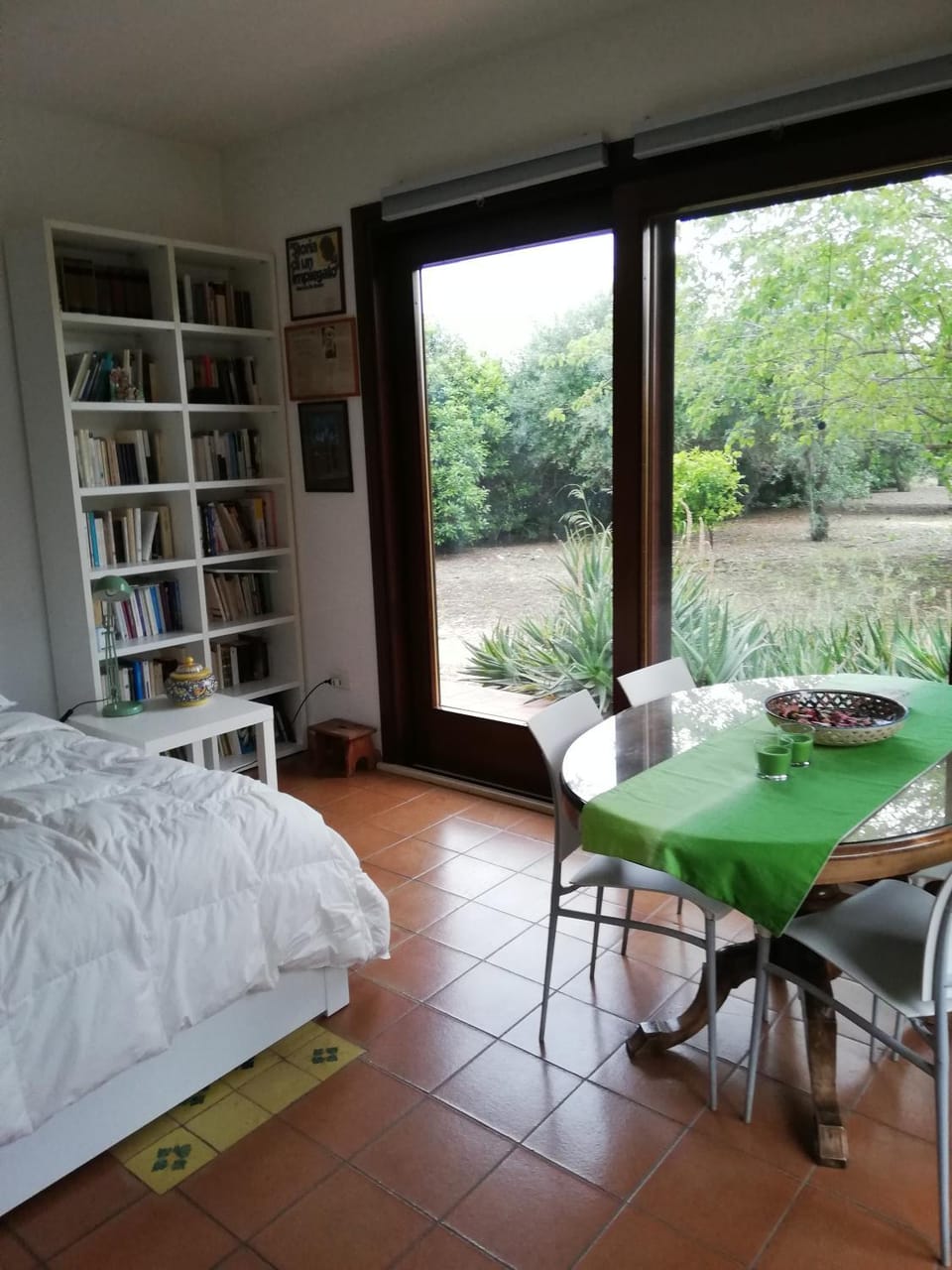 Photo of the whole room