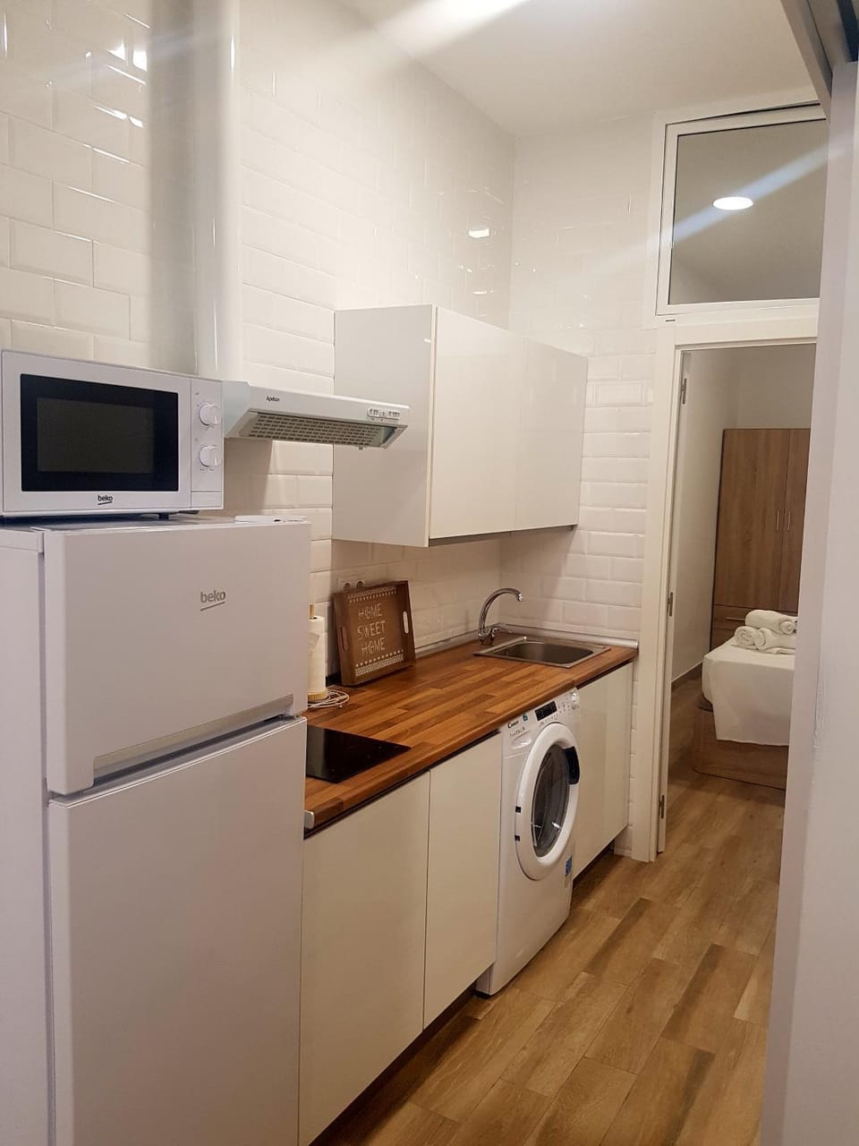 Kitchen or kitchenette