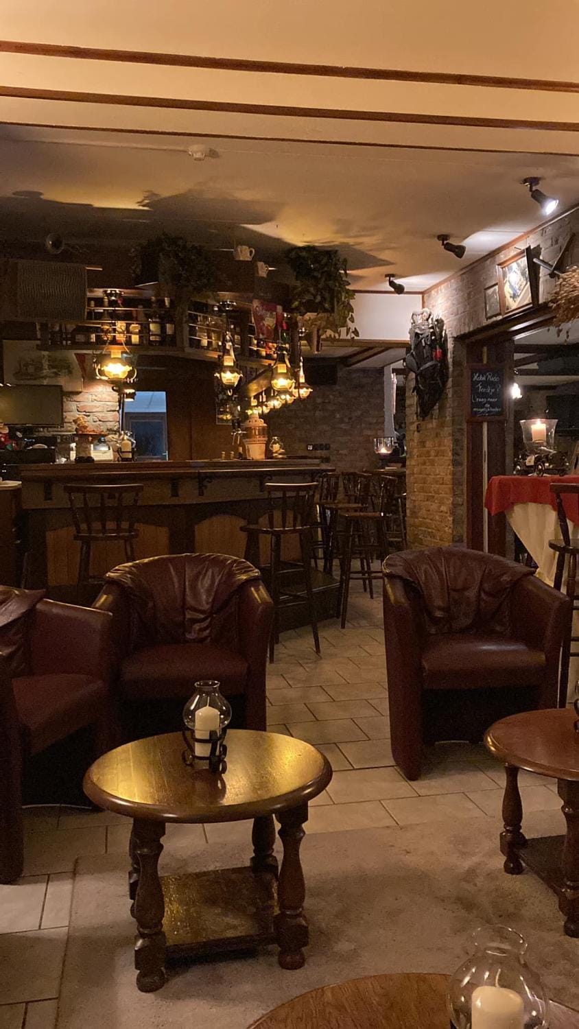 Lounge or bar, Seating area