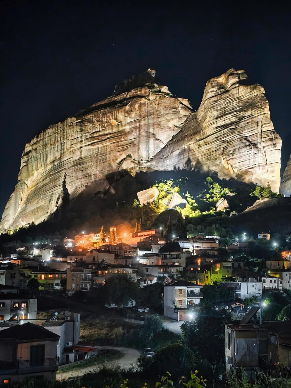 Nearby landmark, Night, Natural landscape, Mountain view