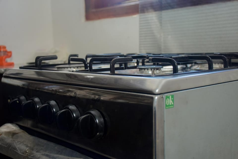 Communal kitchen, pet friendly, kitchen