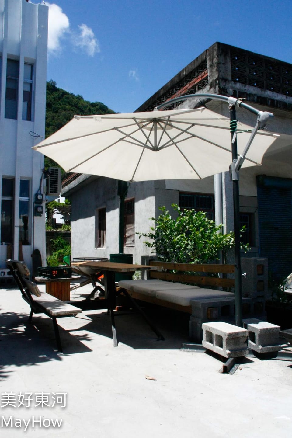 Patio, Inner courtyard view