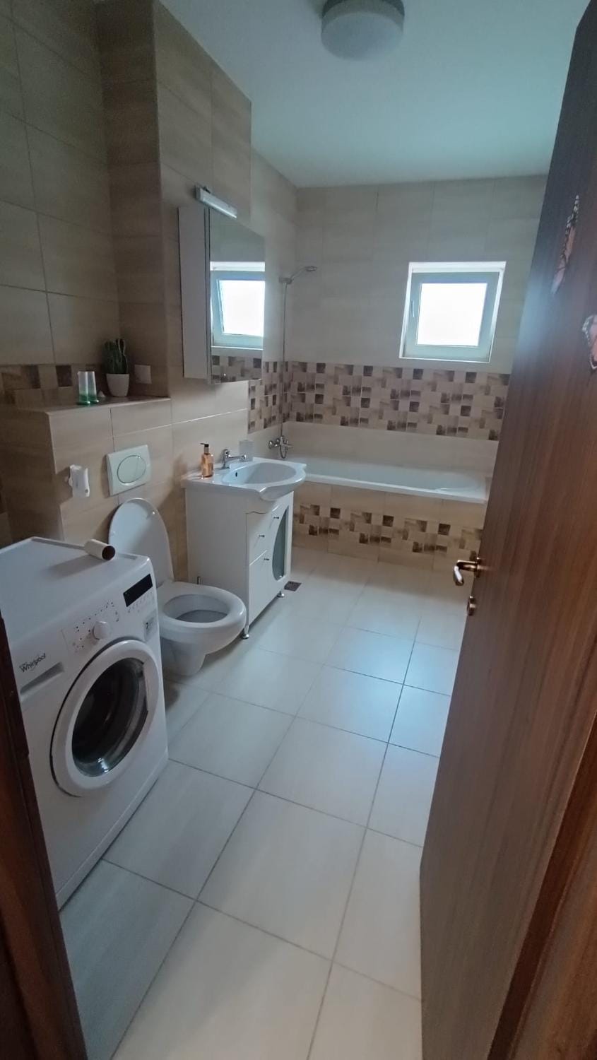 Hunyadi Luxury Ciresica Apartment in Sibiu
