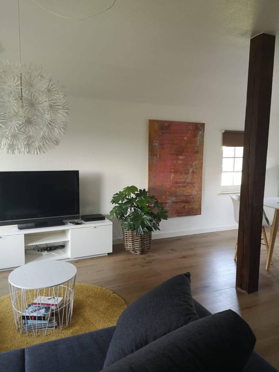 TV and multimedia, Living room, Seating area