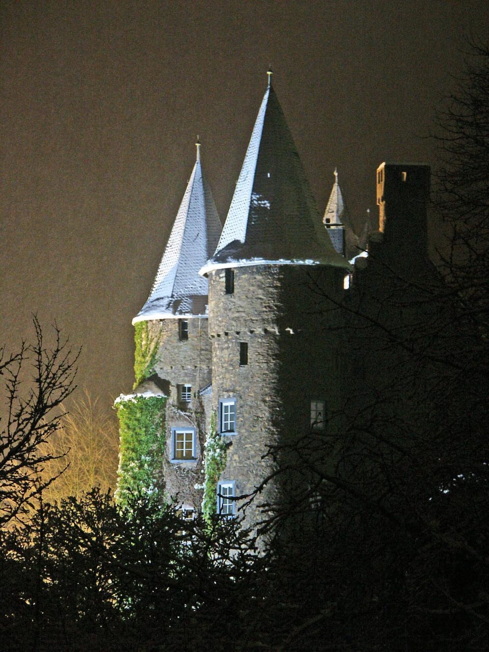 Nearby landmark, Landmark view
