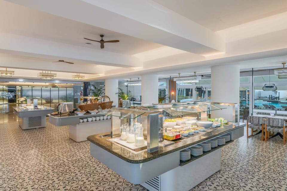 Restaurant/places to eat, Food and drinks