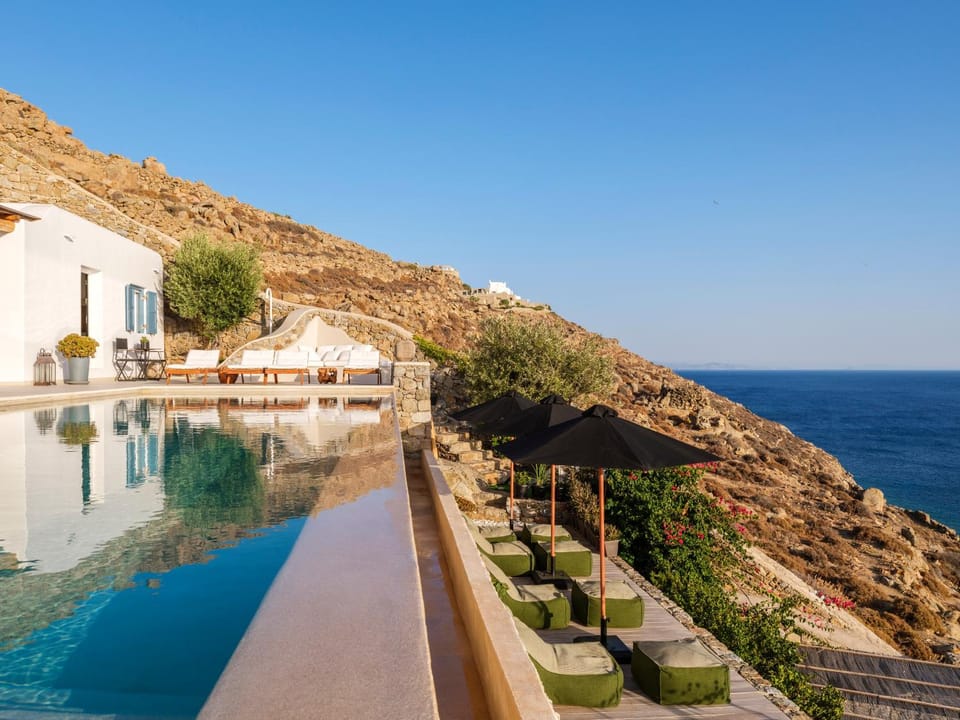 Balcony/Terrace, Mountain view