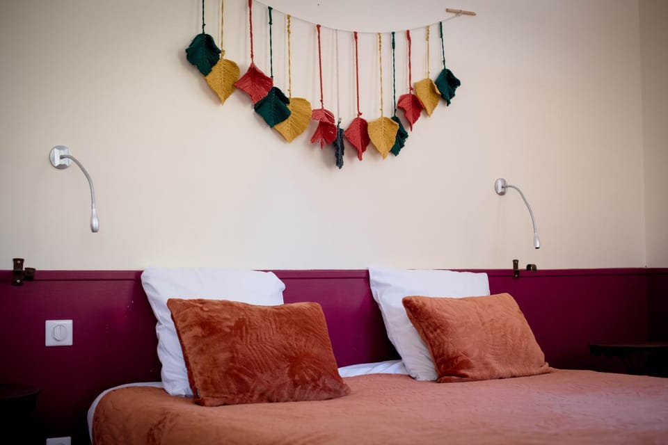 Chambres à la Table du Curé Hotel in Occitanie