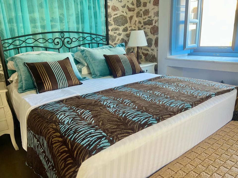 PortaDelMare deluxe suites Resort in Islands