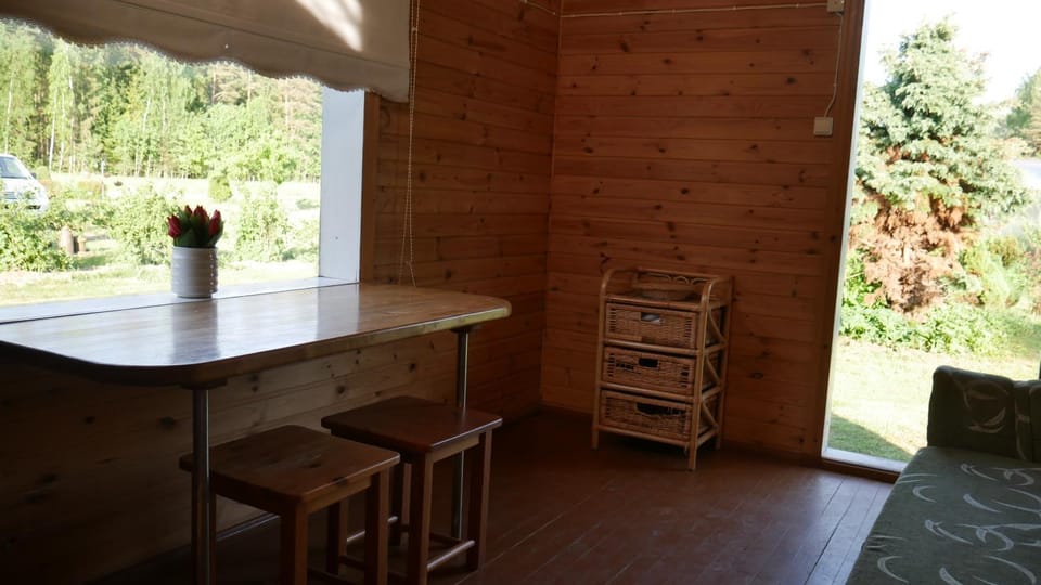 Metsjärve kämpingumajake Campground/ 
RV Resort in Estonia