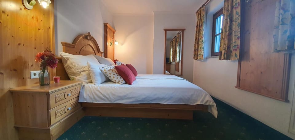 Schlosserhaus Appartements Apartment in Salzburgerland