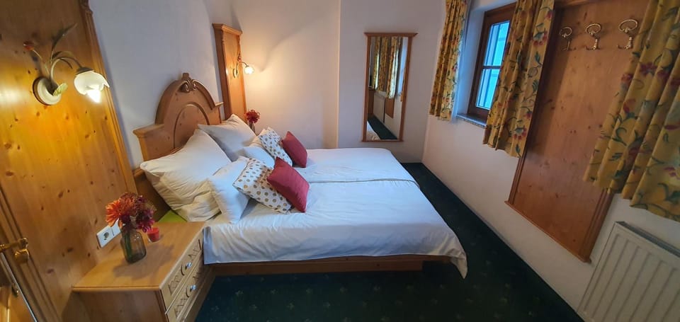 Schlosserhaus Appartements Apartment in Salzburgerland