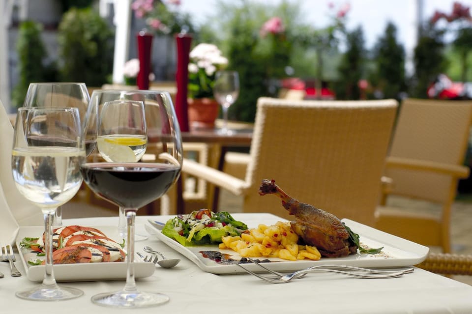 Restaurant/places to eat, Day