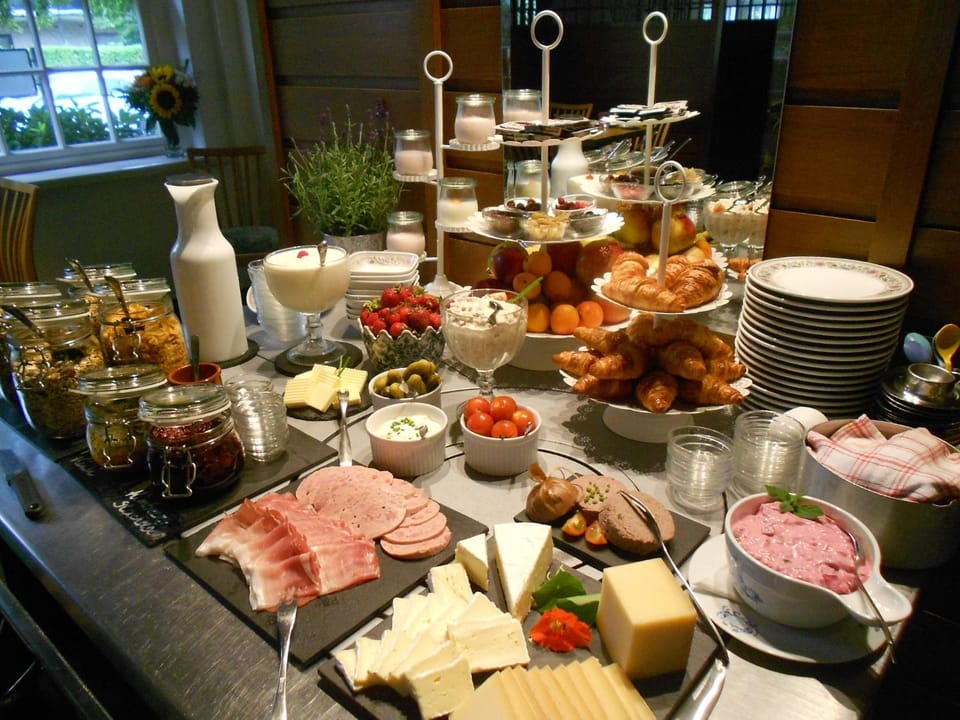 Buffet breakfast