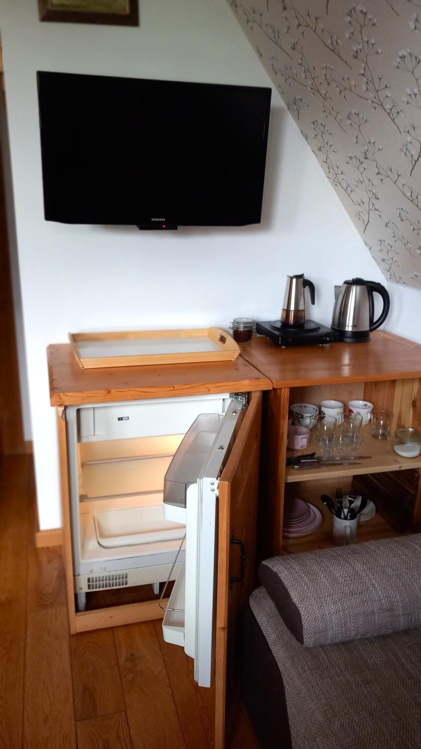Coffee/tea facilities, Kitchen or kitchenette