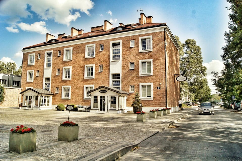 Property building, Facade/entrance