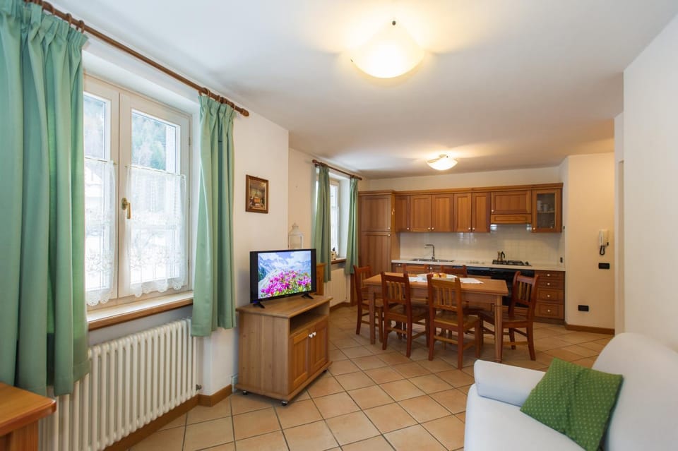 Casa Tomaselli Apartment hotel in Pellizzano