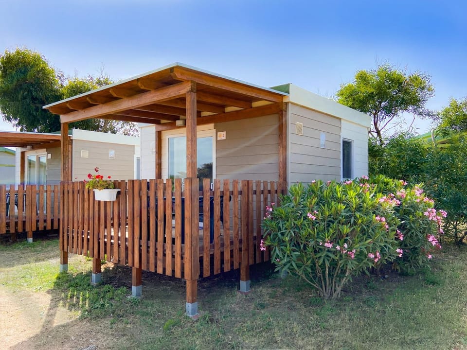 Property building, Garden view