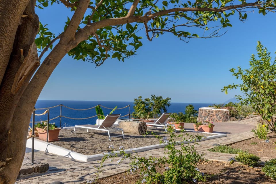 Casa Surya - Sea view terrace, Isola Salina House in Sicily