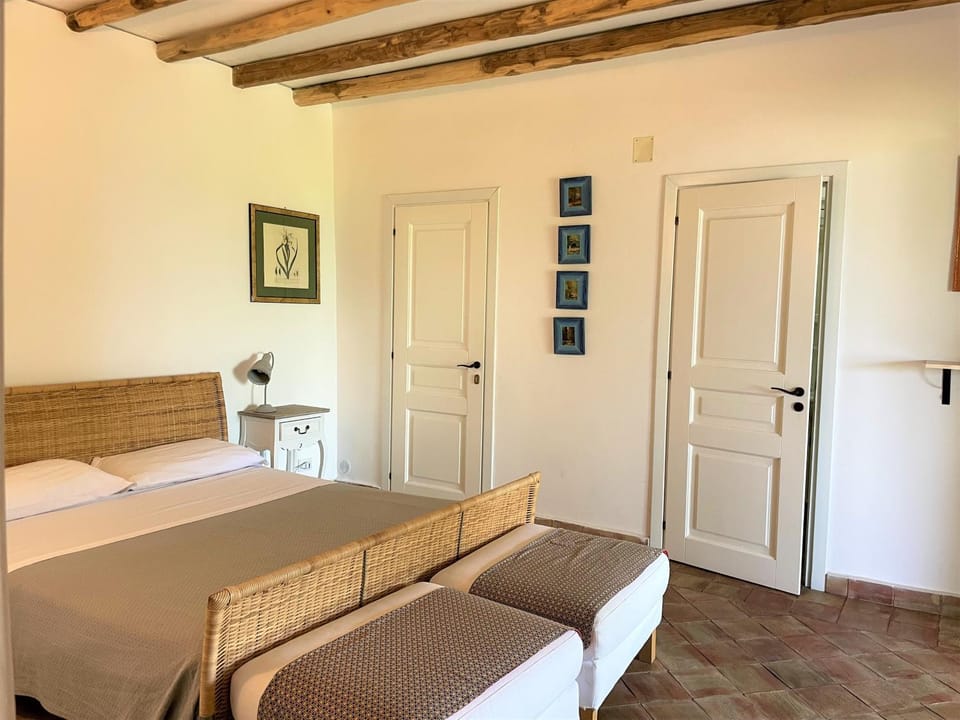 Casa Surya - Sea view terrace, Isola Salina House in Sicily