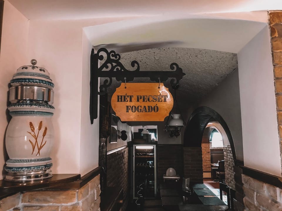 Restaurant/places to eat