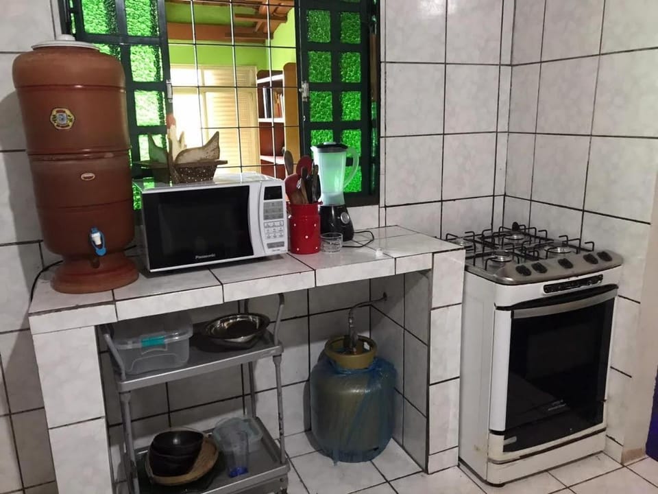Kitchen or kitchenette, minibar, pet friendly, stove