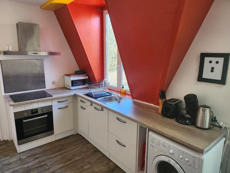 Le logis de Tania - 2 chambres - Rue calme dans centre ville Apartment in Wallonia, Belgium